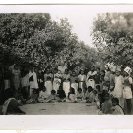 Group of unidentified children 