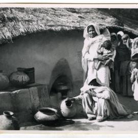 Unidentified women and children of Malkipur