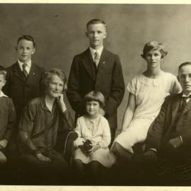 Rev.W.&Mrs SM Mawson & Family.