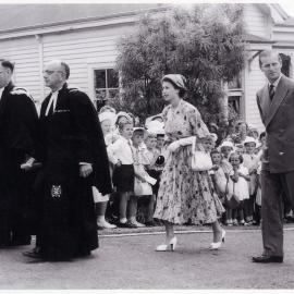Visit of the Queen to St. Johns, Rotorua