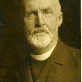 Rev.W.Shirer.