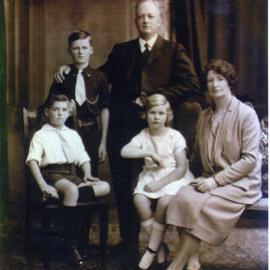 Rev. FR & Mrs J. Jeffreys & Family.