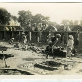 Construction of an unknown building