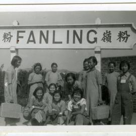Students on an excursion, 'Fanling'