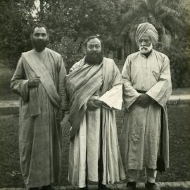 Sadhu Sundar Singh & 2 Friends.