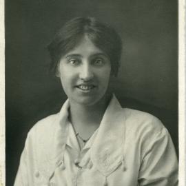 Sr Nellie Ravn.
