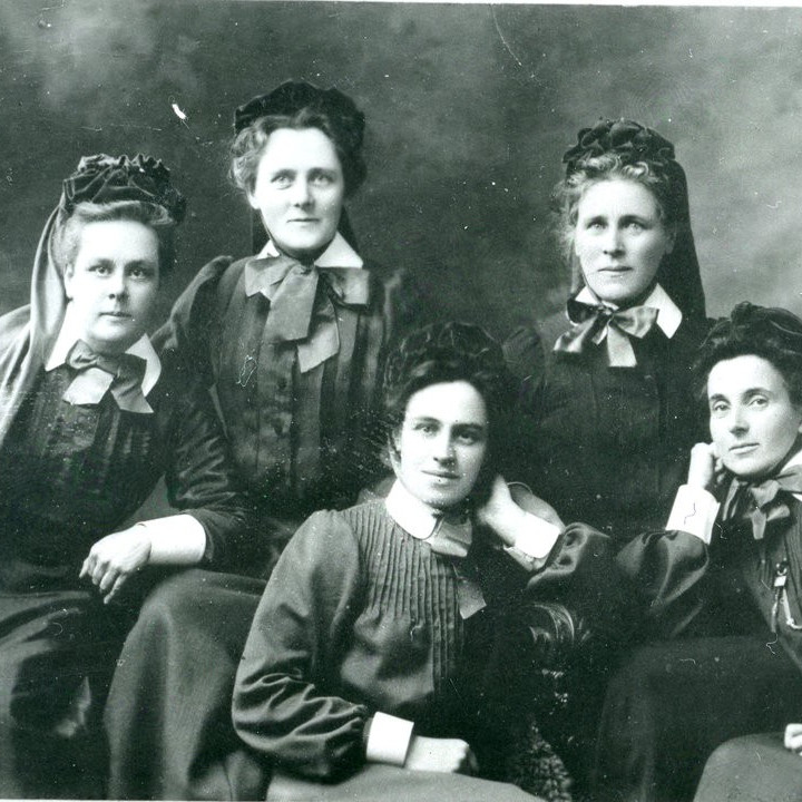 Deaconesses 