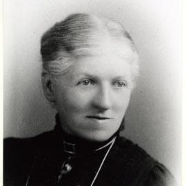 Portrait of an unidentified woman