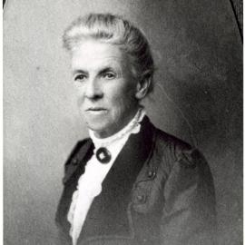 Grannie Saunders, portrait