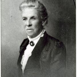 Grannie Saunders, portrait