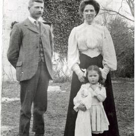 Harry Ellett, Jeannie Ellett and Lilla Ellett