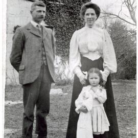 Harry Ellett, Jeannie Ellett and Lilla Ellett