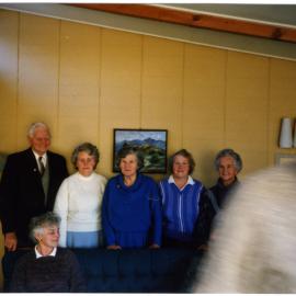 Group of identified men and women, Balclutha, 1988