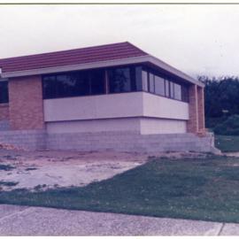 'Taking shape,' Additions to St. Enoch's Church, 1986
