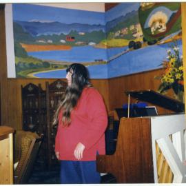 Jenny Spruce about to play the piano, St. Enoch's Church