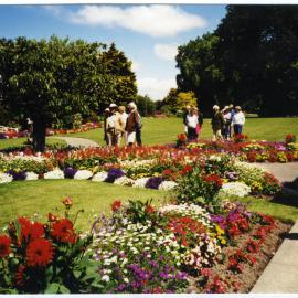 "Sanatorium Gardens," St. Columba walking group, 1994