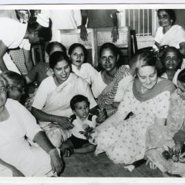 Beryl Howie with patients of the Christian Medical College and Hospital, Ludhiana