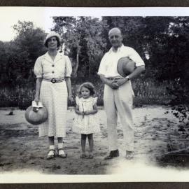 "1938," an unidentified woman, man and young girl