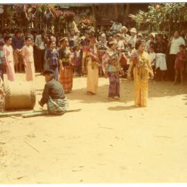 A Traditional Dance Called the "ma' gayang"