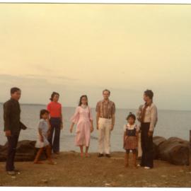 Group at the Harbour Bridge at Bajoe