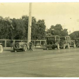 "Start of run in St. Giles, 1933," Presbyterian Harrier Club, Wellington