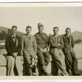 Group photograph of Presbyterian Harrier Club - Wellington