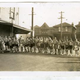 "Start of Martin Shield Race, 1947," Presbyterian Harrier Club - Wellington