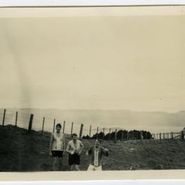 "Two views - on the run from Khandallah, 1950" Presbyterian Harrier Club - Wellington 