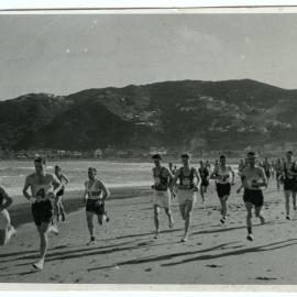 "Vosseler Shield; Seniors en route, round beach, 1950," Presbyterian Harrier Club - Wellington
