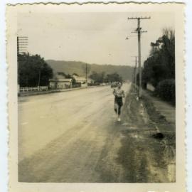 "Come on Norm, Not far now!" Presbyterian Harrier Club - Wellington