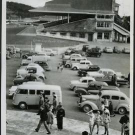 "Fred Coad speaks to turncoat Albert Pledger," Provincial Championships, Trentham, 1948, Presbyterian Harrier Club - Wellington