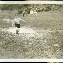"It's not at all funny, John Caughley," Shaw Baton Relay Race, Johnsonville, 1960, Presbyterian Harrier Club - Wellington