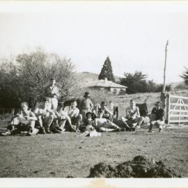 Construction volunteers eating lunch