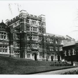 Knox College