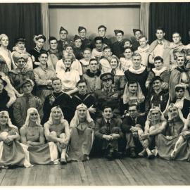 Cameo and Mabelette cast, 1946