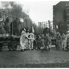Capping Carnival "Zoo", 1949