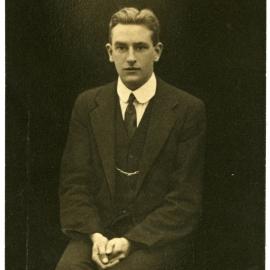 Rutherford Nichol, 1913