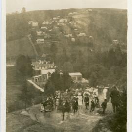 Gathering to Open Knox College, 1909