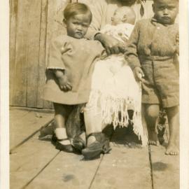 Māori Whānau Of Four