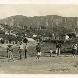 Gathering at Maungapohatu In Rev Currie's Time