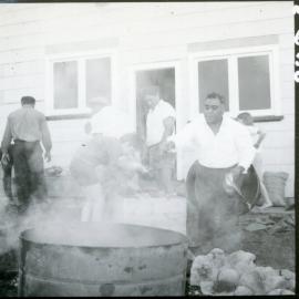 Te Aka Puahou Meeting - Food Preparation