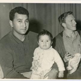 Unknown Māori Man, Tamariki, European Man, And Friend