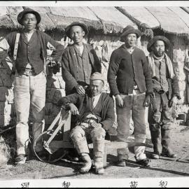 A Party Of Chinese Miners At Muddy Creek (Garvie's), Waikaia