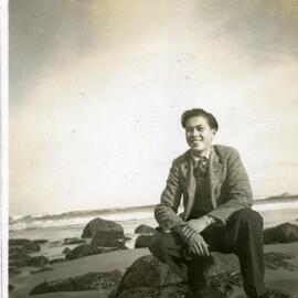 Dr Jiang Yee
