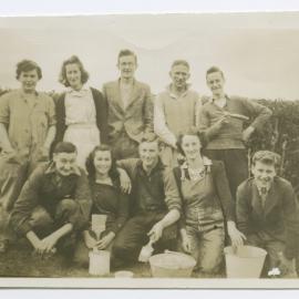 East Taieri Bible Class paint gang