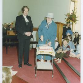 Cutting the cake