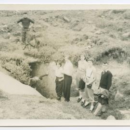 Bible Class hike to Tunnel Beach