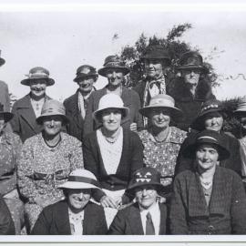 Unknown womens group