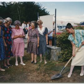 Planting trees at commemorative tree-planting