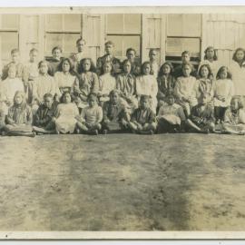 Ruatahuna school children